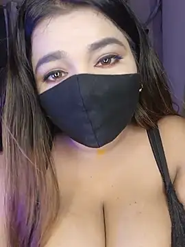 Bold-Cat toy fun camshow - 10.04.2024