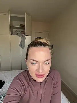 ElenaRebelle dildo