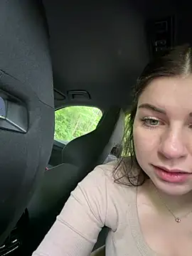 EllyNora self squirt
