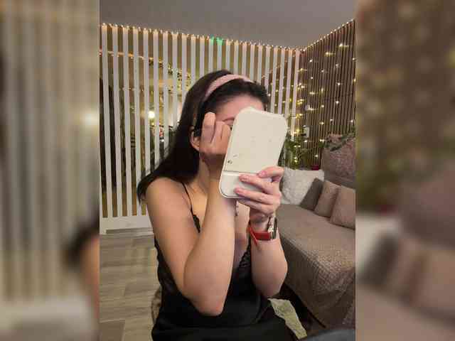 MiaLiaHot tits and ass - 2025 May 30