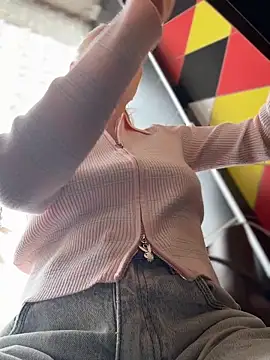 NewLale swallow cum
