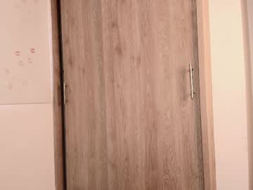 Adelineefoxxx camshow - 24 November 2023