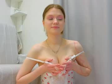 Alisia_spinnet with friend show