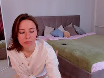 Elannand ass play camshow