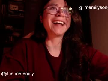 Emily_pearl_ 
