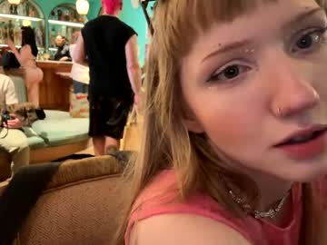 Eve003300 self squirt camshow