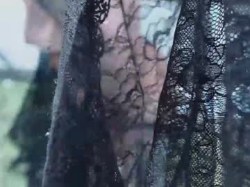 Goth_dolll tits and ass