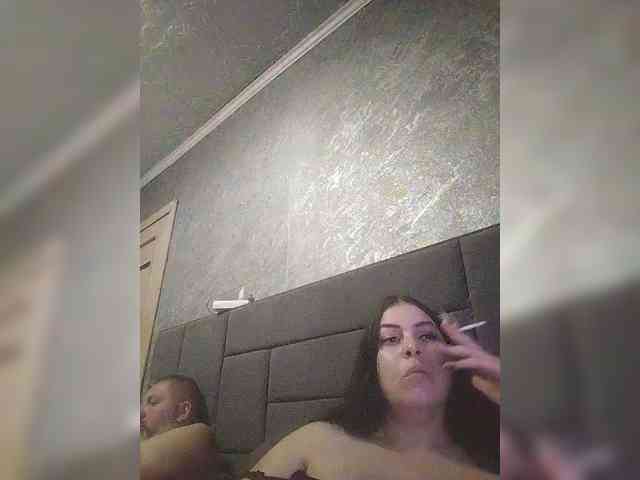 Kissmabont fuck missionary camshow - 21/09/2023