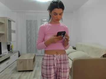Maya_and_guests doggy fuck camshow - 08.10.2023