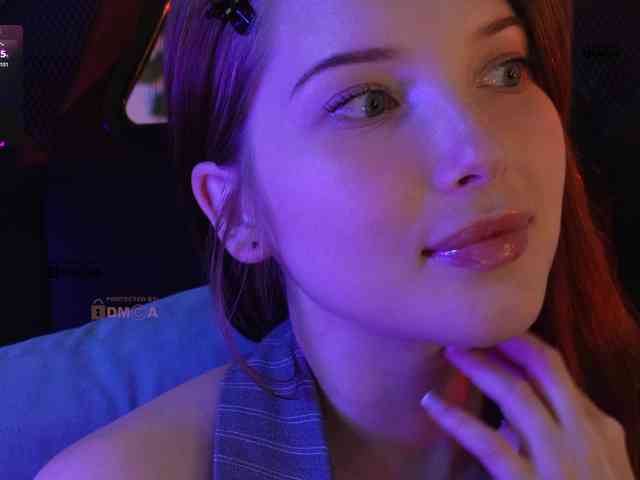 Mispopi lesbian camshow