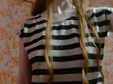 Shelikessoymilk solo masturbation show