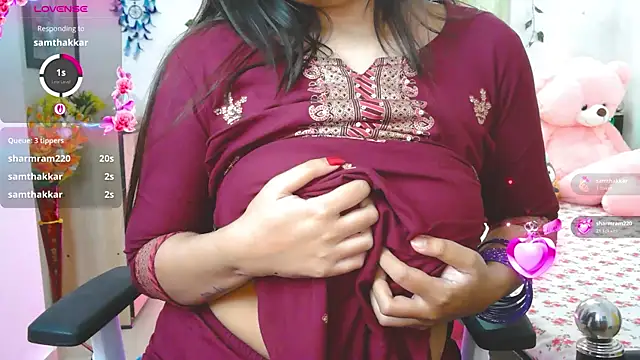 ThyAnvi pussy