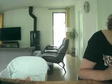 Woodwurm face fuck camshow
